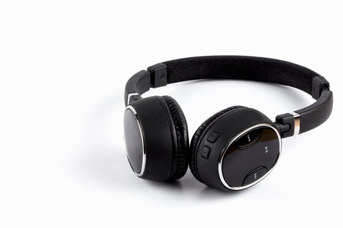 O-que-olhar-antes-de-comprar-um-headset O-que-olhar-antes-de-comprar-um-headset